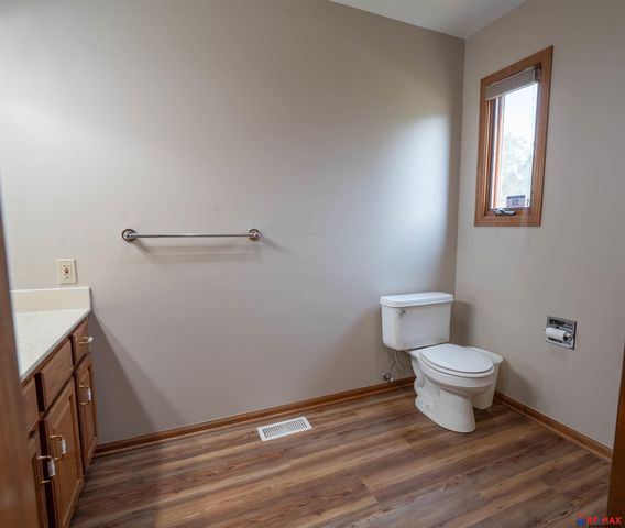 1925 S 11 Street, Omaha, NE 68108
