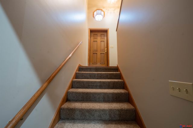 1925 S 11 Street, Omaha, NE 68108