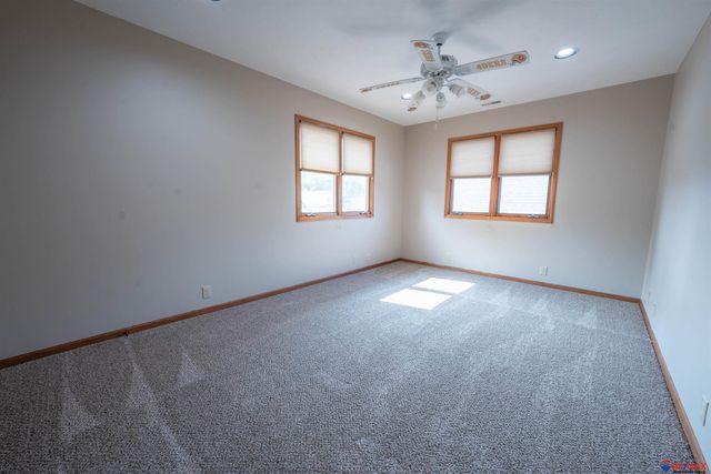 1925 S 11 Street, Omaha, NE 68108