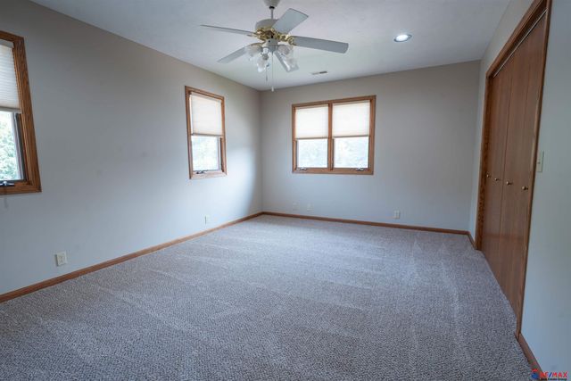 1925 S 11 Street, Omaha, NE 68108