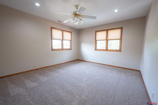 1925 S 11 Street, Omaha, NE 68108