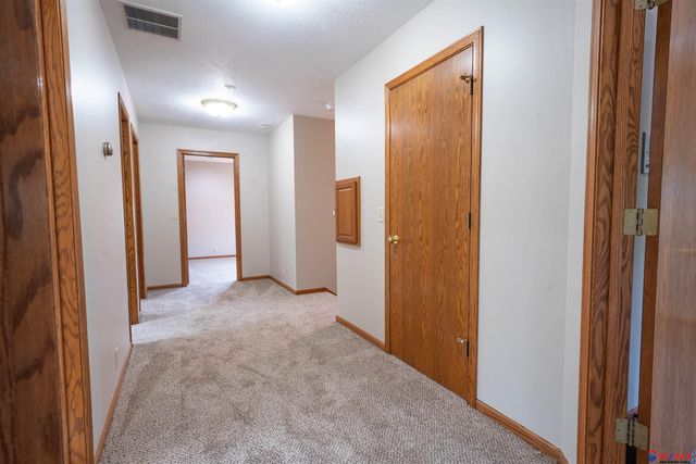 1925 S 11 Street, Omaha, NE 68108
