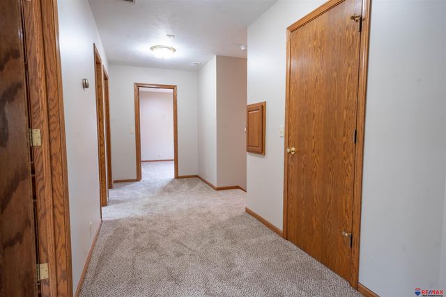 1925 S 11 Street, Omaha, NE 68108