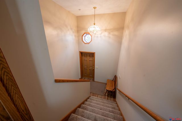 1925 S 11 Street, Omaha, NE 68108