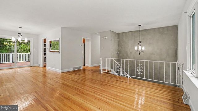 314 COLONIAL DR, Exton, PA 19341
