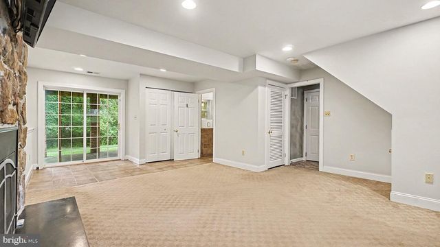 314 COLONIAL DR, Exton, PA 19341
