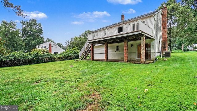 314 COLONIAL DR, Exton, PA 19341