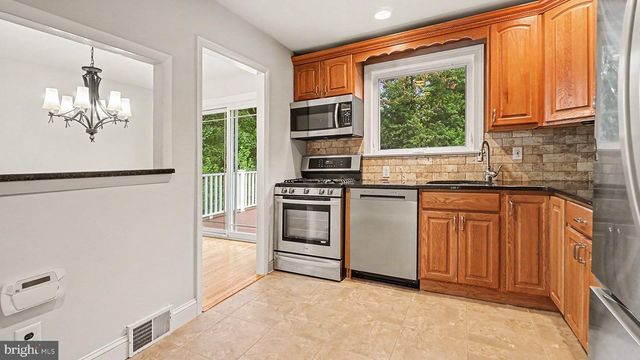 314 COLONIAL DR, Exton, PA 19341