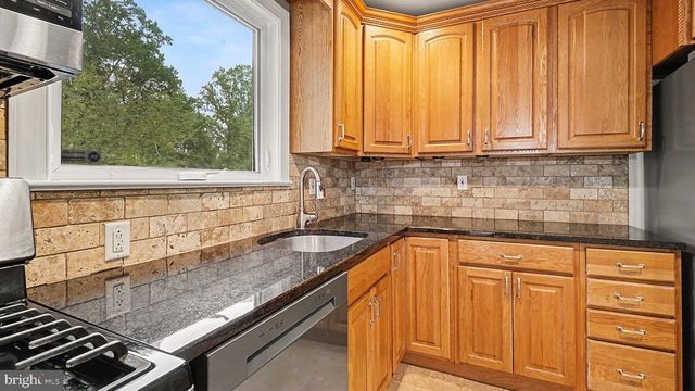 314 COLONIAL DR, Exton, PA 19341