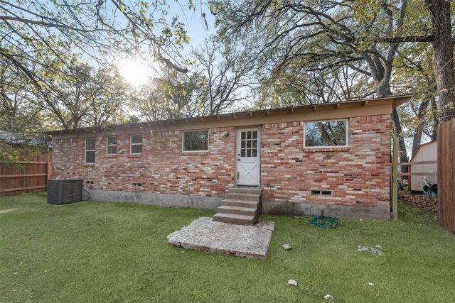 310 Old Mill Lane, Dallas, TX 75217