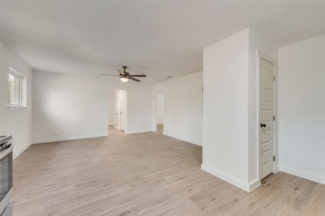 310 Old Mill Lane, Dallas, TX 75217