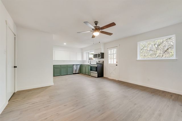 310 Old Mill Lane, Dallas, TX 75217