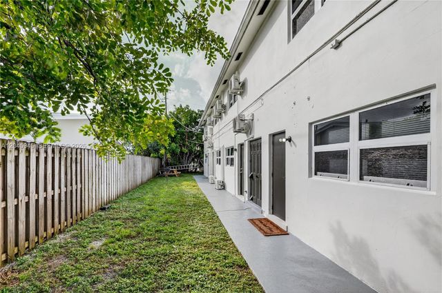 1520 NE 56th Street 8, Fort Lauderdale, FL 33334