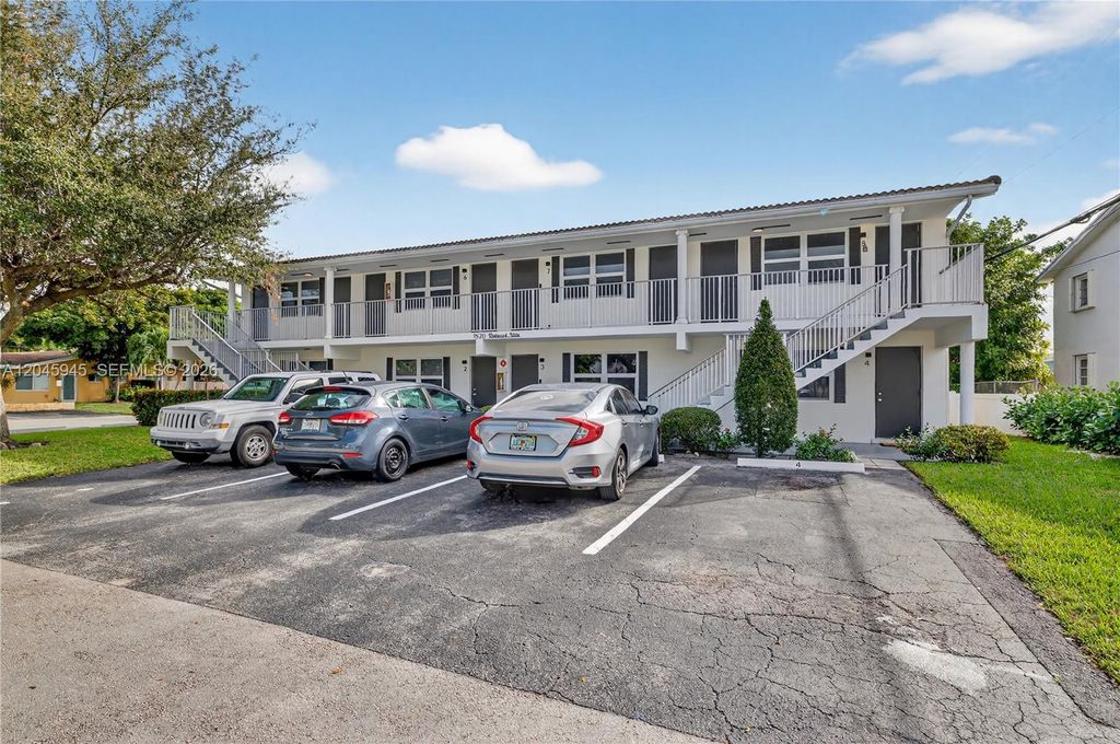 1520 NE 56th Street 8, Fort Lauderdale, FL 33334