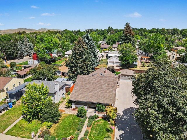 319 W 8th St, Loveland, CO 80537