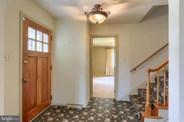 235 NARROWS DR, Lebanon, PA 17046
