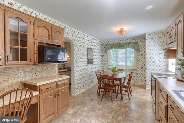 235 NARROWS DR, Lebanon, PA 17046