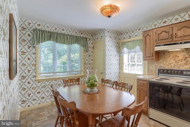 235 NARROWS DR, Lebanon, PA 17046