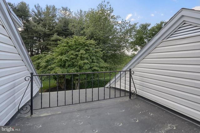 235 NARROWS DR, Lebanon, PA 17046