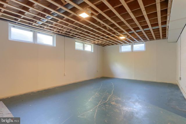 235 NARROWS DR, Lebanon, PA 17046