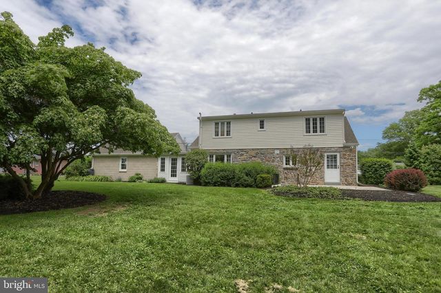235 NARROWS DR, Lebanon, PA 17046