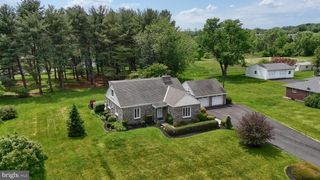 235 NARROWS DR, Lebanon, PA 17046