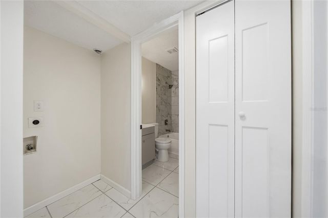 39132 COUNTY ROAD 54 2076, Zephyrhills, FL 33542