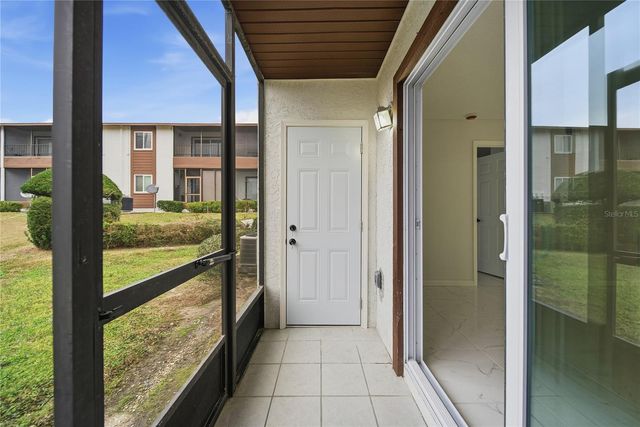 39132 COUNTY ROAD 54 2076, Zephyrhills, FL 33542