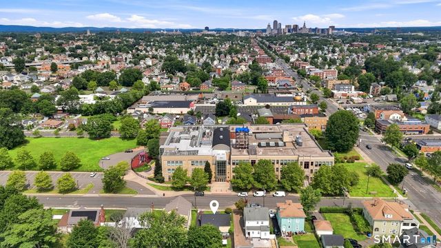 21 Cromwell Street, Hartford, CT 06114