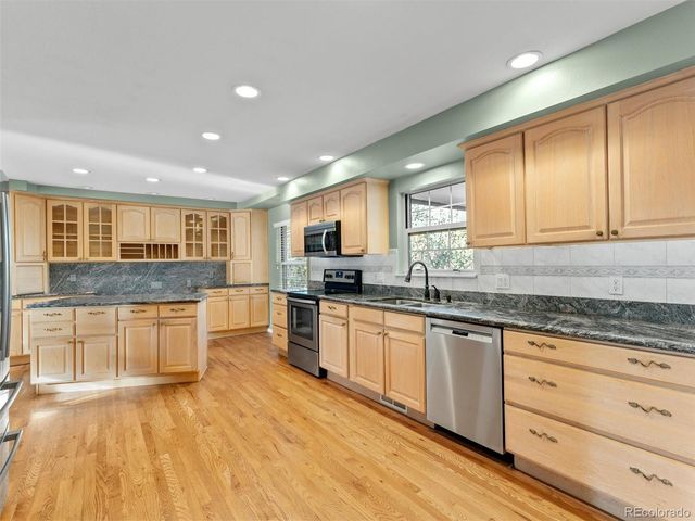 7007 E Hinsdale Avenue, Centennial, CO 80112