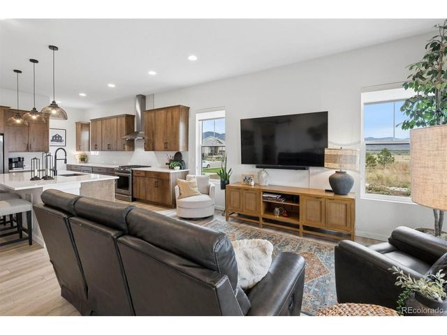 9563 Autumn Moon Ave, Littleton, CO 80125