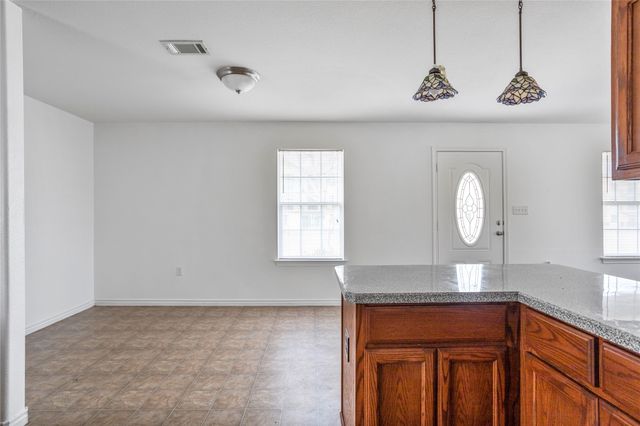 1006 Throckmorton Street, Mckinney, TX 75069