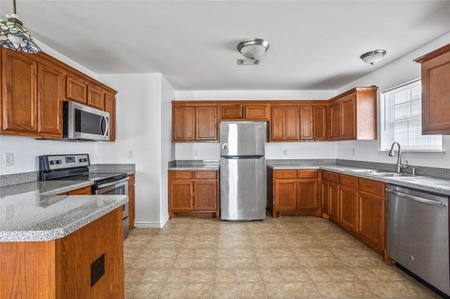 1006 Throckmorton Street, Mckinney, TX 75069