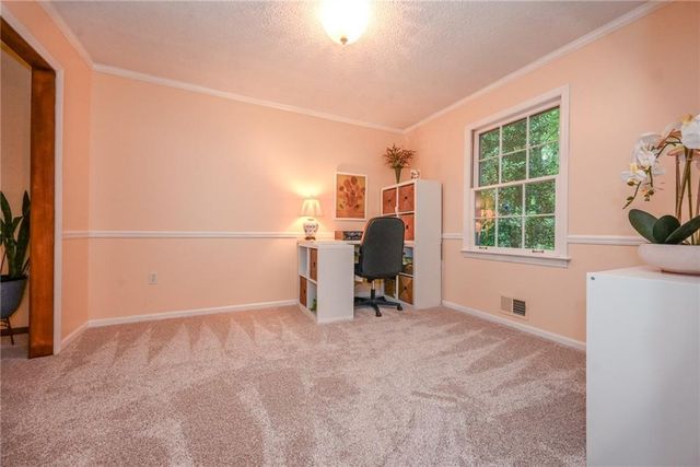 4649 Montauk Road SW, Lilburn, GA 30047