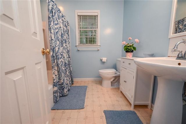 4649 Montauk Road SW, Lilburn, GA 30047