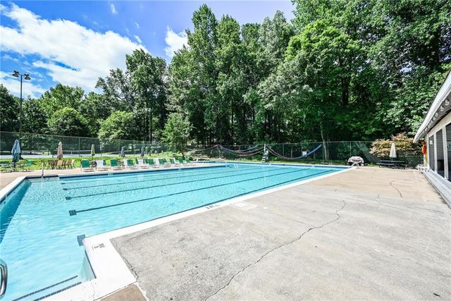 4649 Montauk Road SW, Lilburn, GA 30047