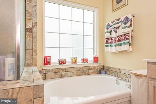 7 LONG POINT CT, Ocean Pines, MD 21811