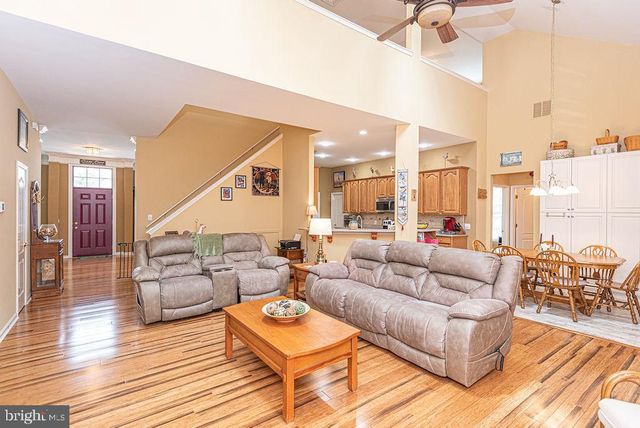 7 LONG POINT CT, Ocean Pines, MD 21811