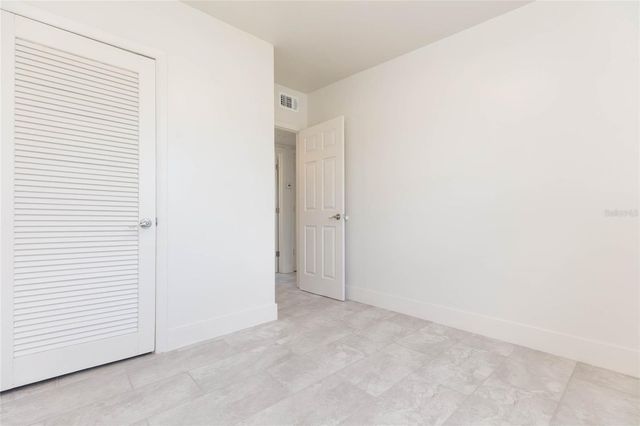5016 S 86TH STREET, Tampa, FL 33619
