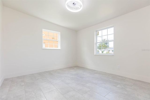 5016 S 86TH STREET, Tampa, FL 33619