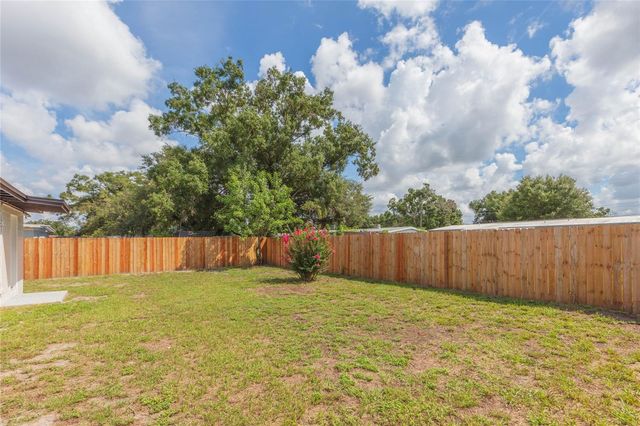 5016 S 86TH STREET, Tampa, FL 33619