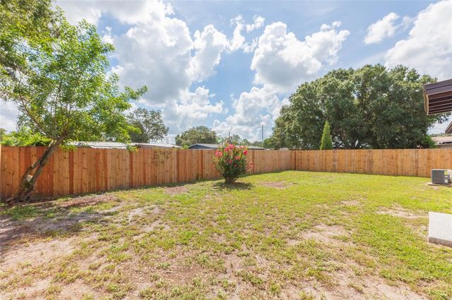 5016 S 86TH STREET, Tampa, FL 33619
