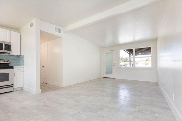 5016 S 86TH STREET, Tampa, FL 33619