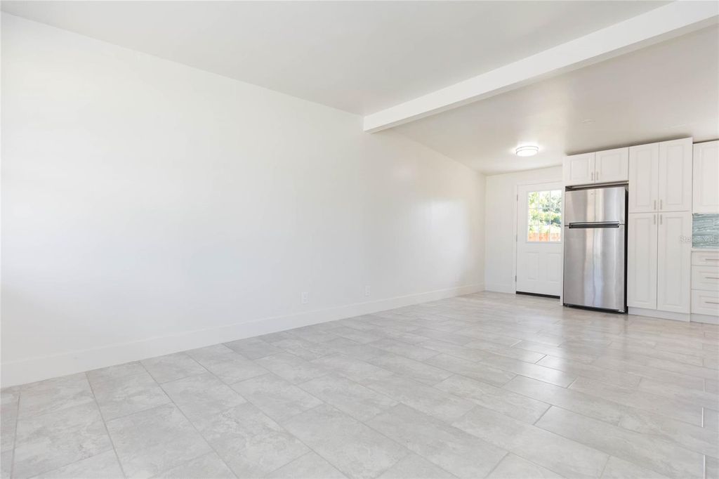 Image 10 of property listing at 5016 S 86TH STREET, Tampa, FL 33619