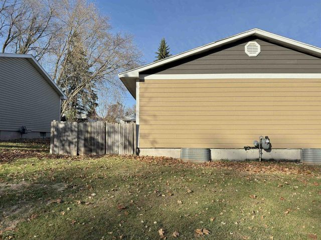 163 N KOSSUTH STREET, Berlin, WI 54923