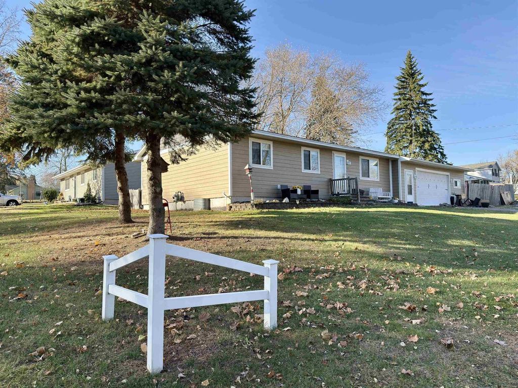 163 N KOSSUTH STREET, Berlin, WI 54923