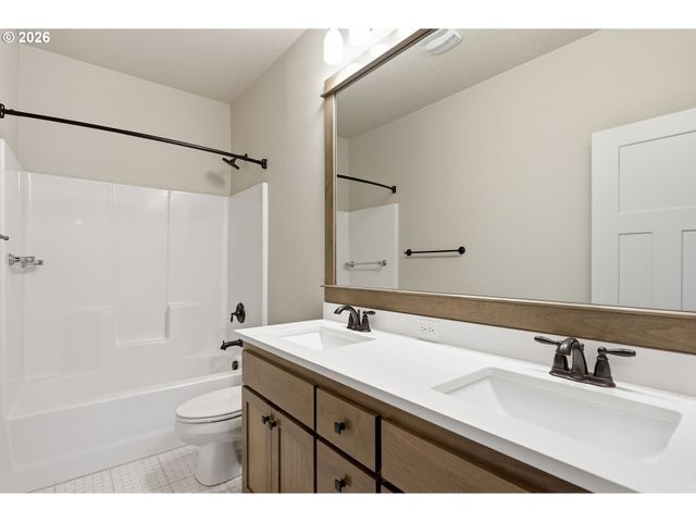 13159 Se SPROUT Ln, Milwaukie, OR 97222