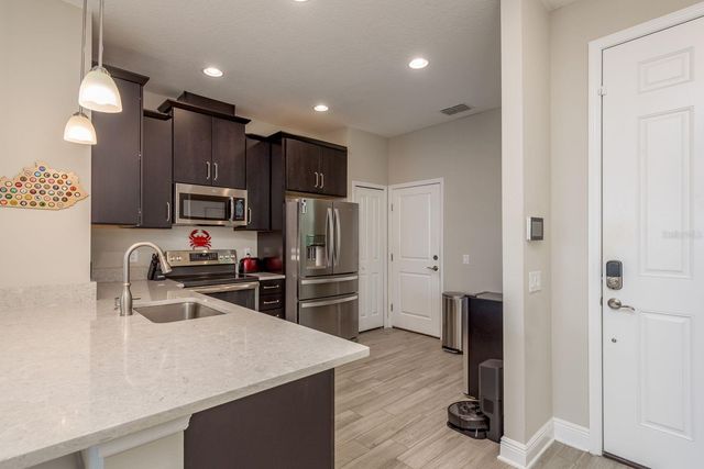 2442 FOGGY CREEK CIRCLE, Clearwater, FL 33764