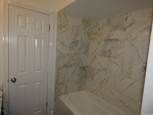 14745 Babcock Rd Apt 610, San Antonio, TX 78249