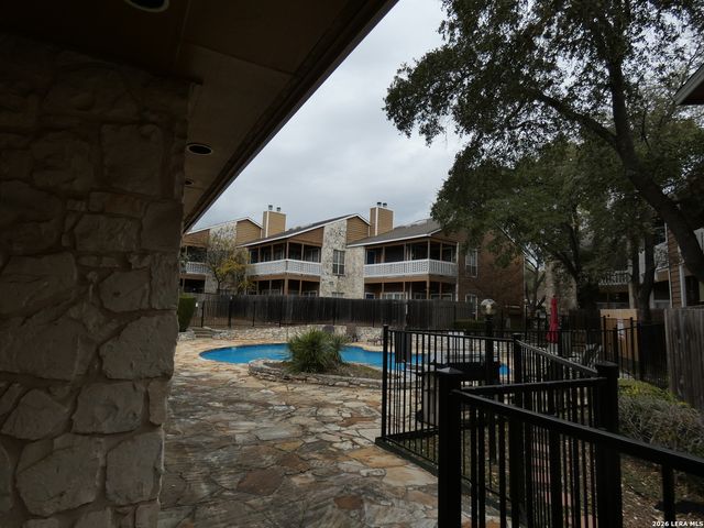 14745 Babcock Rd Apt 610, San Antonio, TX 78249